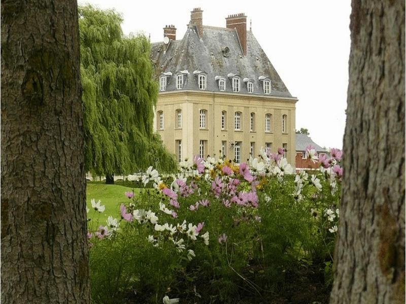 Chateau De Bertichères Chaumont-en-Vexin Exterior foto